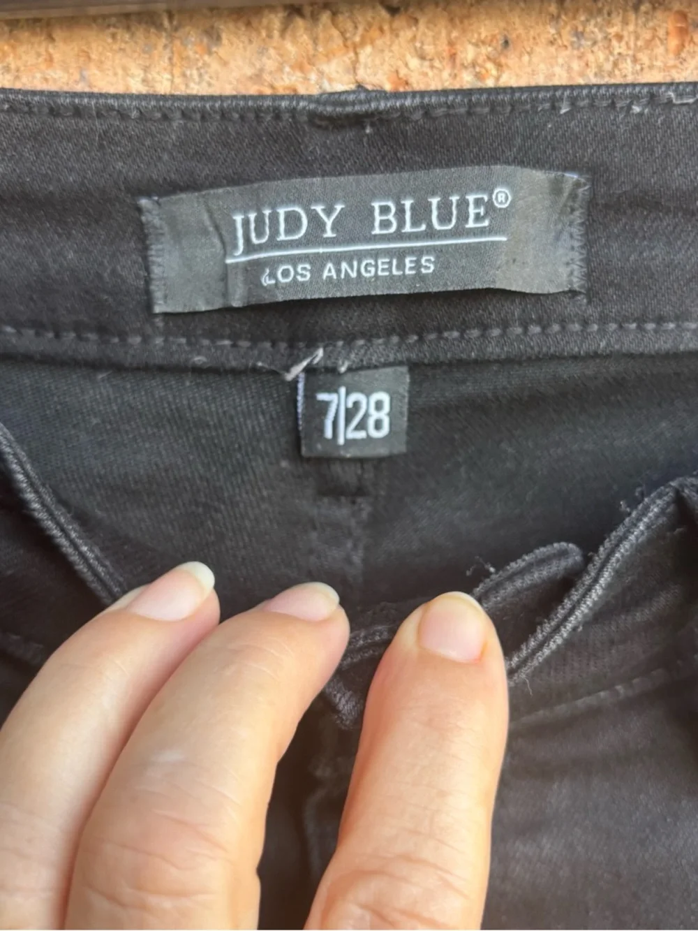 Judy Blue Black Wash High-Rise Wide Leg Crop Jeans - Picture 3 of 6